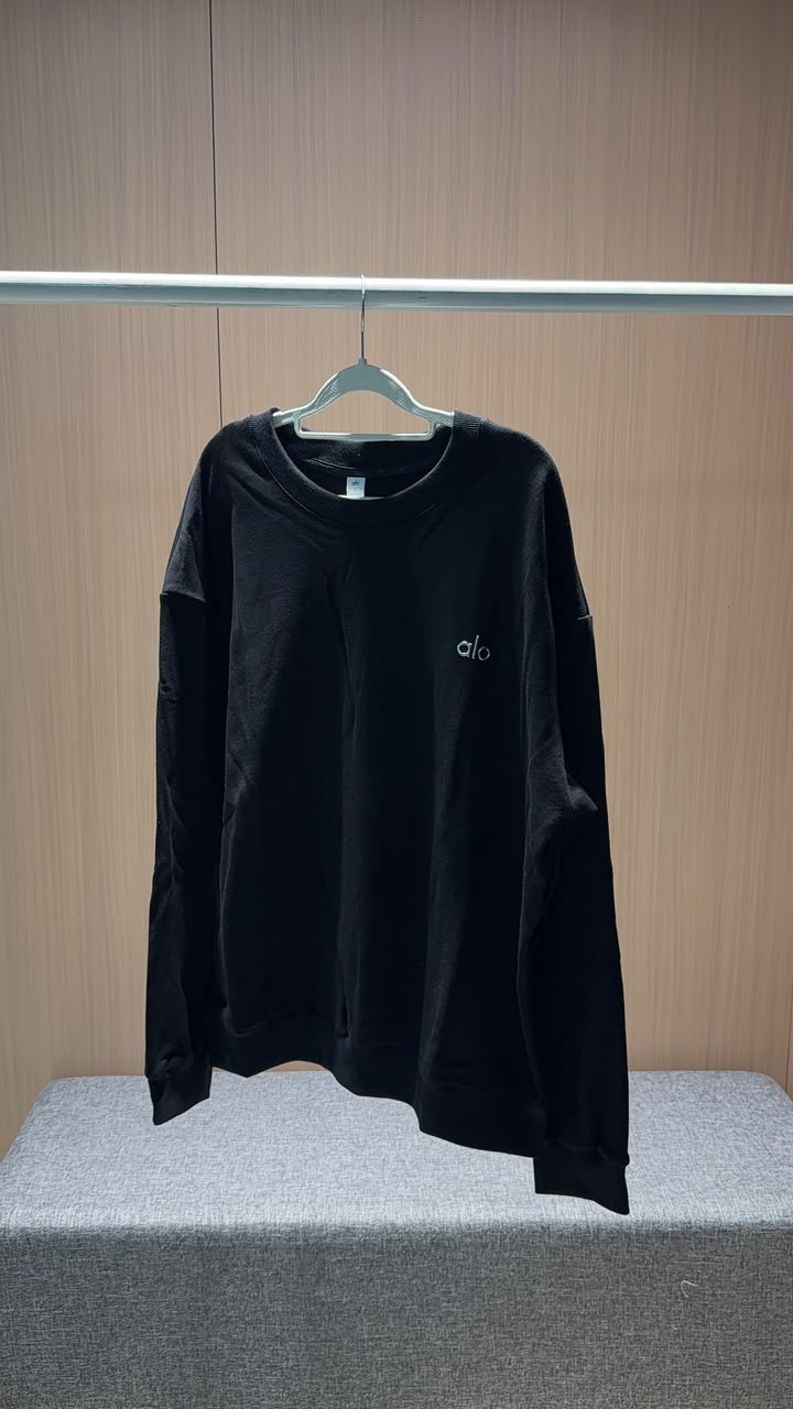 Accolade Crew Neck Pullover