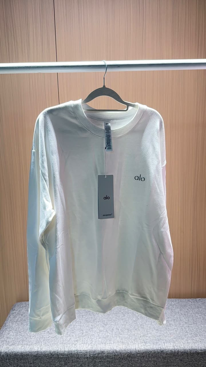 Accolade Crew Neck Pullover