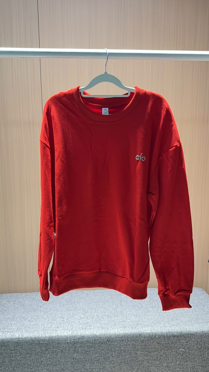 Accolade Crew Neck Pullover
